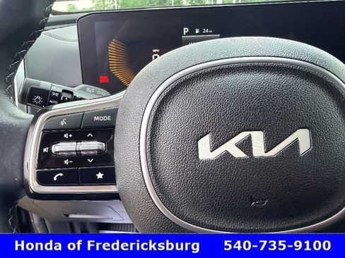 Used 2025 Kia Sorento EX w/ Panoramic Sunroof Package FWD image 35