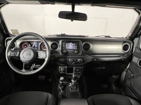 Used 2018 Jeep Wrangler Unlimited Sport image 14