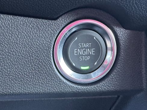 New 2026 Chevrolet Traverse LT image 18