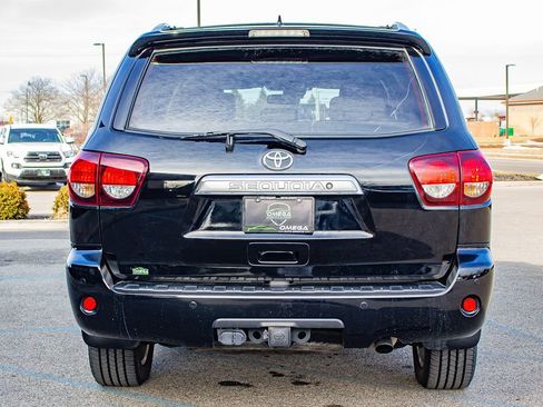 Used 2019 Toyota Sequoia Platinum image 8