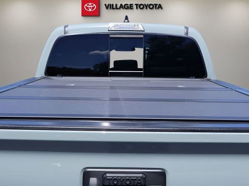 Certified 2022 Toyota Tacoma TRD Off-Road w/ Technology Package RWD image 29