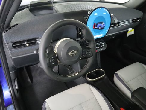 New 2026 MINI Cooper 4-Door Hardtop image 10