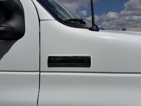 Used 2023 Ford E-350 and Econoline 350 Super Duty w/ Driver's Safety Package RWD image 7