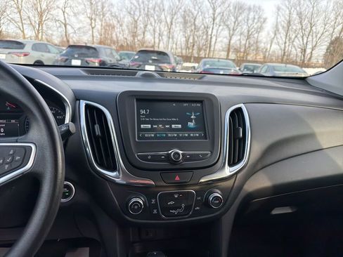 Used 2018 Chevrolet Equinox LT image 14