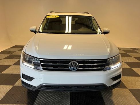 Used 2021 Volkswagen Tiguan SE FWD image 2