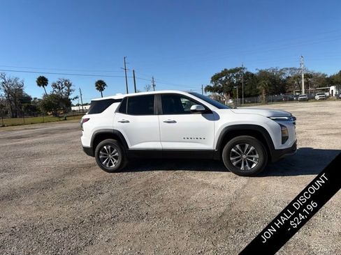 New 2026 Chevrolet Equinox LT FWD image 17