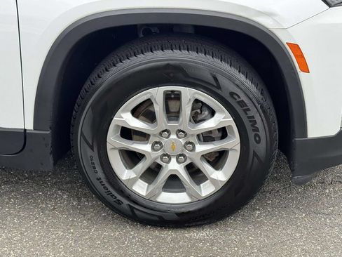 Used 2023 Chevrolet Traverse LS w/ Safety Package AWD/4WD image 8