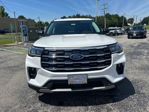 New 2026 Ford Explorer Active w/ Active Comfort Package RWD image 8