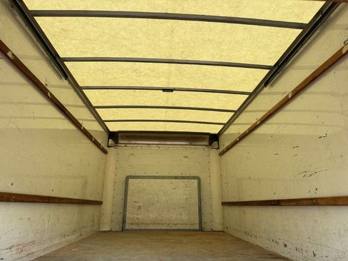 Used 2019 Ford E-350 and Econoline 350 Super Duty RWD image 9