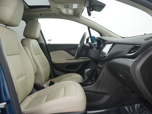 Used 2019 Buick Encore Essence w/ Experience Buick Package image 11