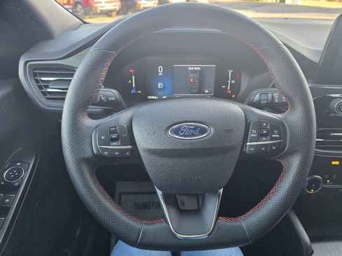 Used 2025 Ford Escape ST-Line FWD image 7