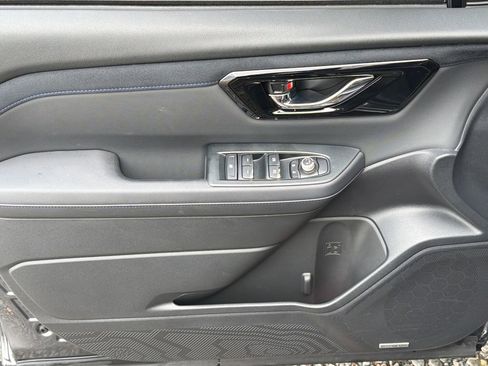 Used 2025 Subaru Forester Limited w/ Popular Package #2 image 3