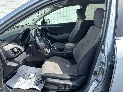 Used 2021 Subaru Outback Premium AWD/4WD image 3