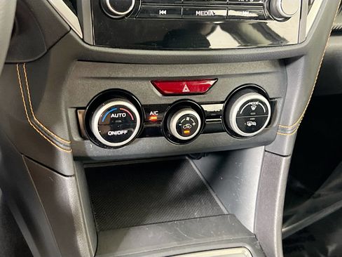 Used 2022 Subaru Crosstrek 2.0i Premium w/ Moonroof Package image 15