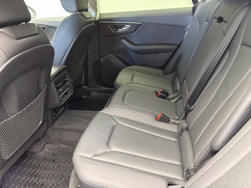 Certified 2023 Audi Q8 Premium AWD/4WD image 22