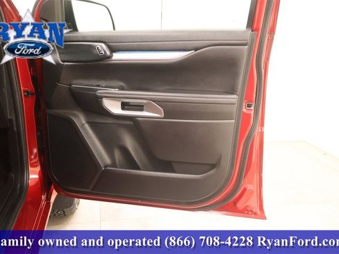 Used 2025 Ford Ranger Lariat w/ Trailer Tow Package image 16