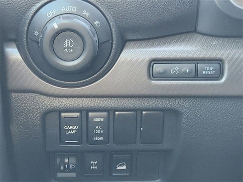 Used 2024 Nissan Titan PRO-4X w/ Pro-4x Convenience Package image 27