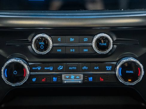 Certified 2023 Ford F150 Lariat w/ Equipment Group 502A High image 31