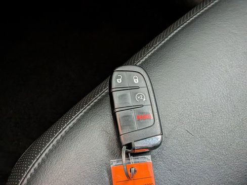 Used 2020 Jeep Renegade Limited w/ Advanced Technology Group image 34