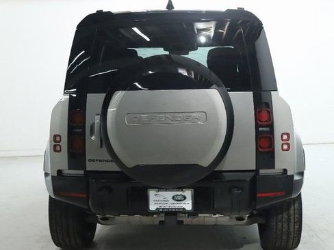 Certified 2024 Land Rover Defender 110 X-Dynamic SE image 7