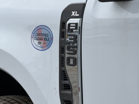 New 2025 Ford F350 XL w/ XL Chrome Package image 23