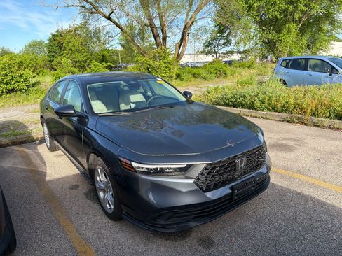 Used 2023 Honda Accord LX image 4