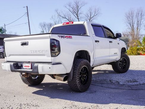 Used 2016 Toyota Tundra SR5 w/ TRD Off Road Package AWD/4WD image 7