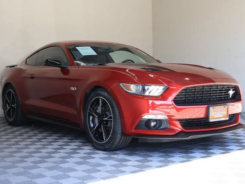 Used 2017 Ford Mustang GT Premium w/ Equipment Group 401A RWD image 6
