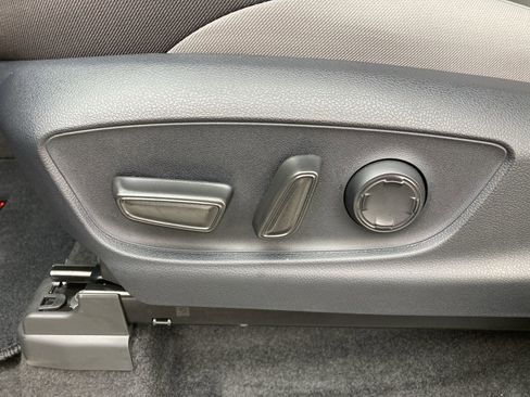 Certified 2026 Toyota Tacoma TRD Off-Road image 14