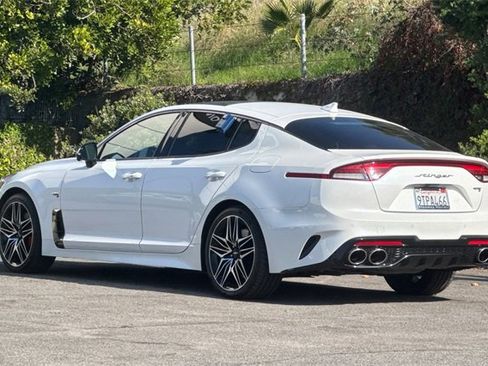 Used 2022 Kia Stinger GT2 image 6