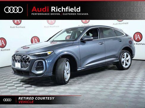 Used 2025 Audi Q5 Premium Plus w/ Premium Plus AWD/4WD image 5