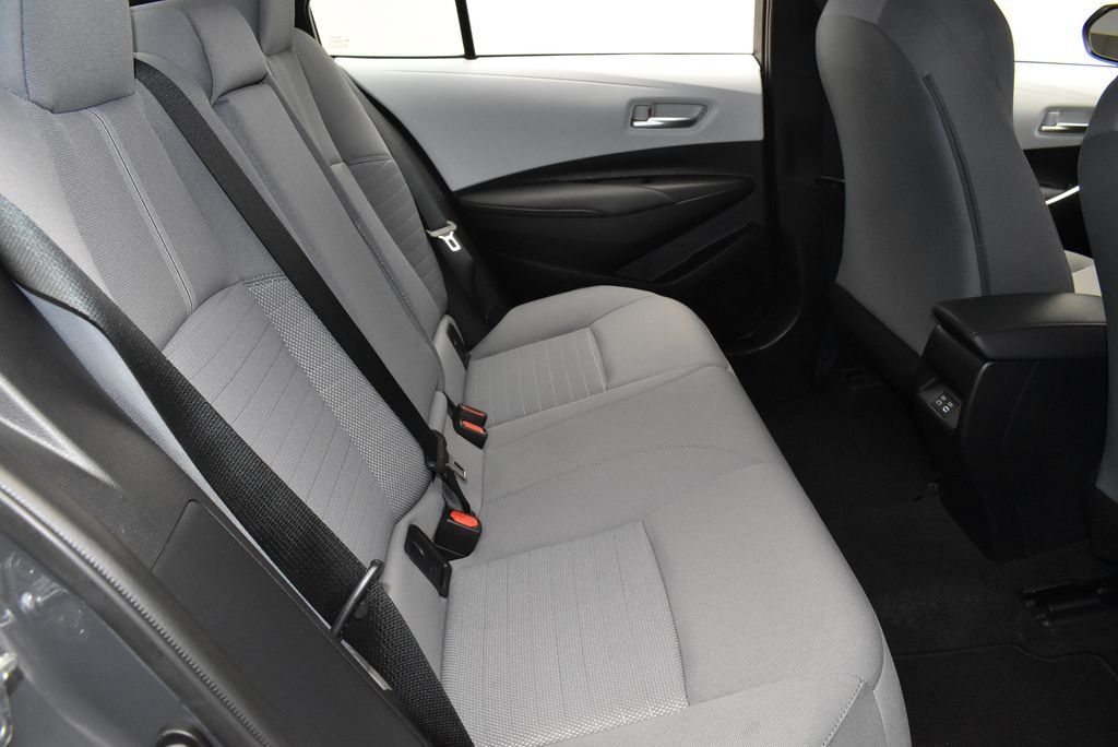 Used 2025 Toyota Corolla SE FWD image 27
