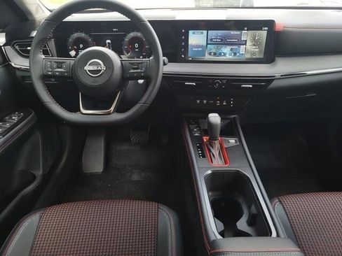 New 2025 Nissan Kicks SR image 21