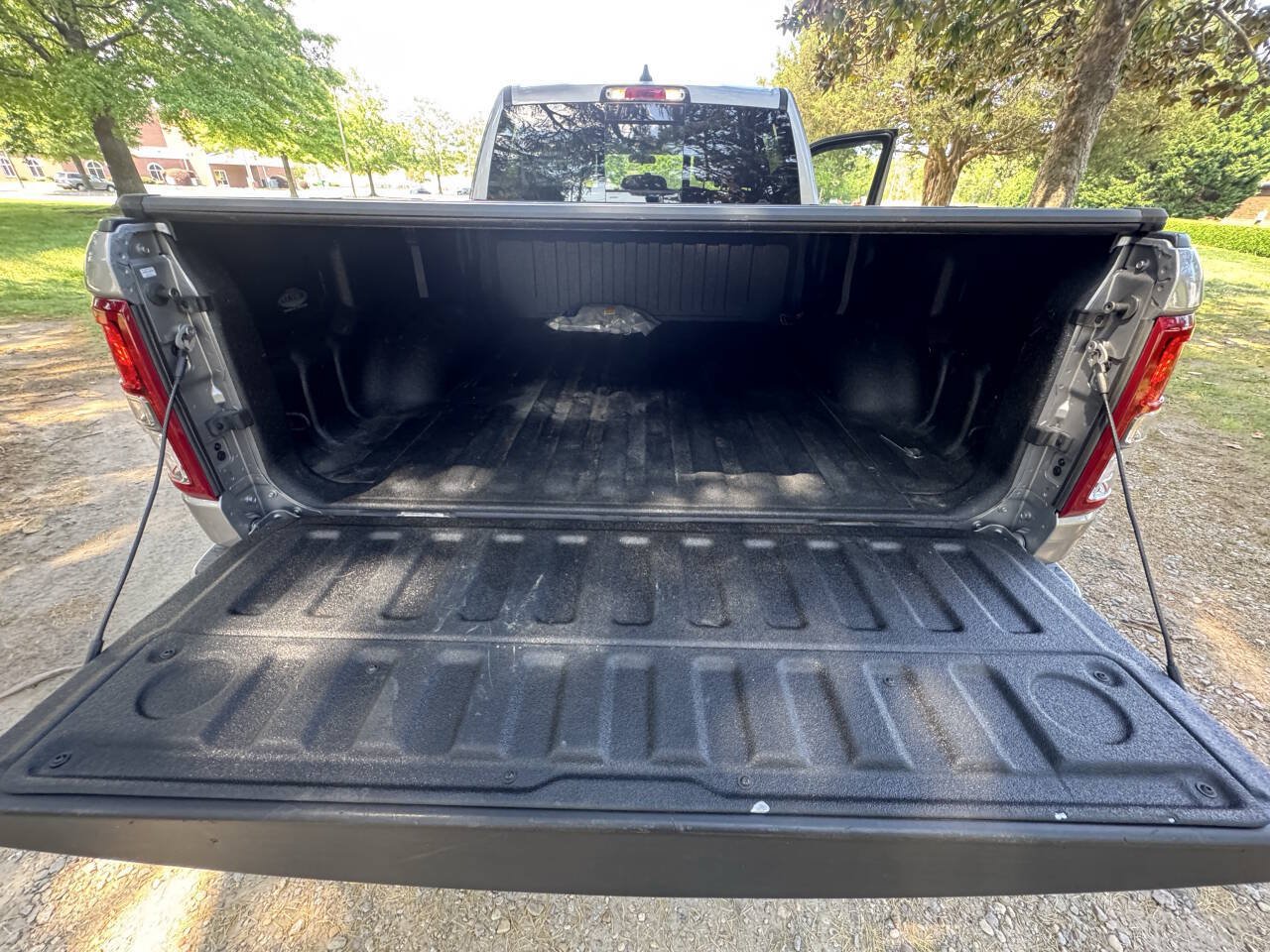Used 2022 RAM 1500 Tradesman w/ Night Edition AWD/4WD image 11