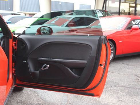 Used 2018 Dodge Challenger R/T w/ Driver Convenience Group RWD image 10