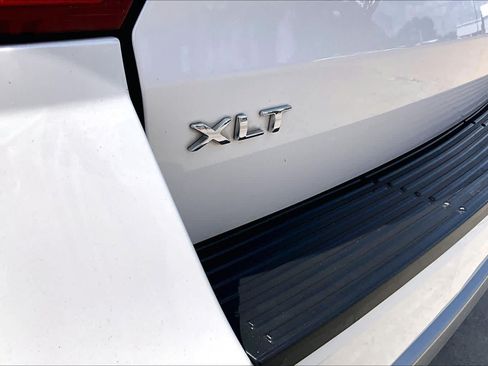 Used 2018 Ford Expedition XLT w/ Equipment Group 202A RWD image 31