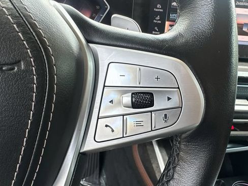 Used 2023 BMW X7 xDrive40i w/ Premium Package AWD/4WD image 34