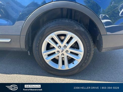 Used 2017 Ford Explorer XLT FWD image 13