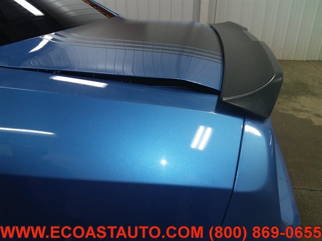 Used 2015 Dodge Challenger R/T RWD image 20