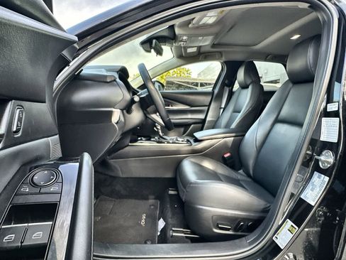 Used 2025 MAZDA CX-30 AWD 2.5 S w/ Preferred Package image 2