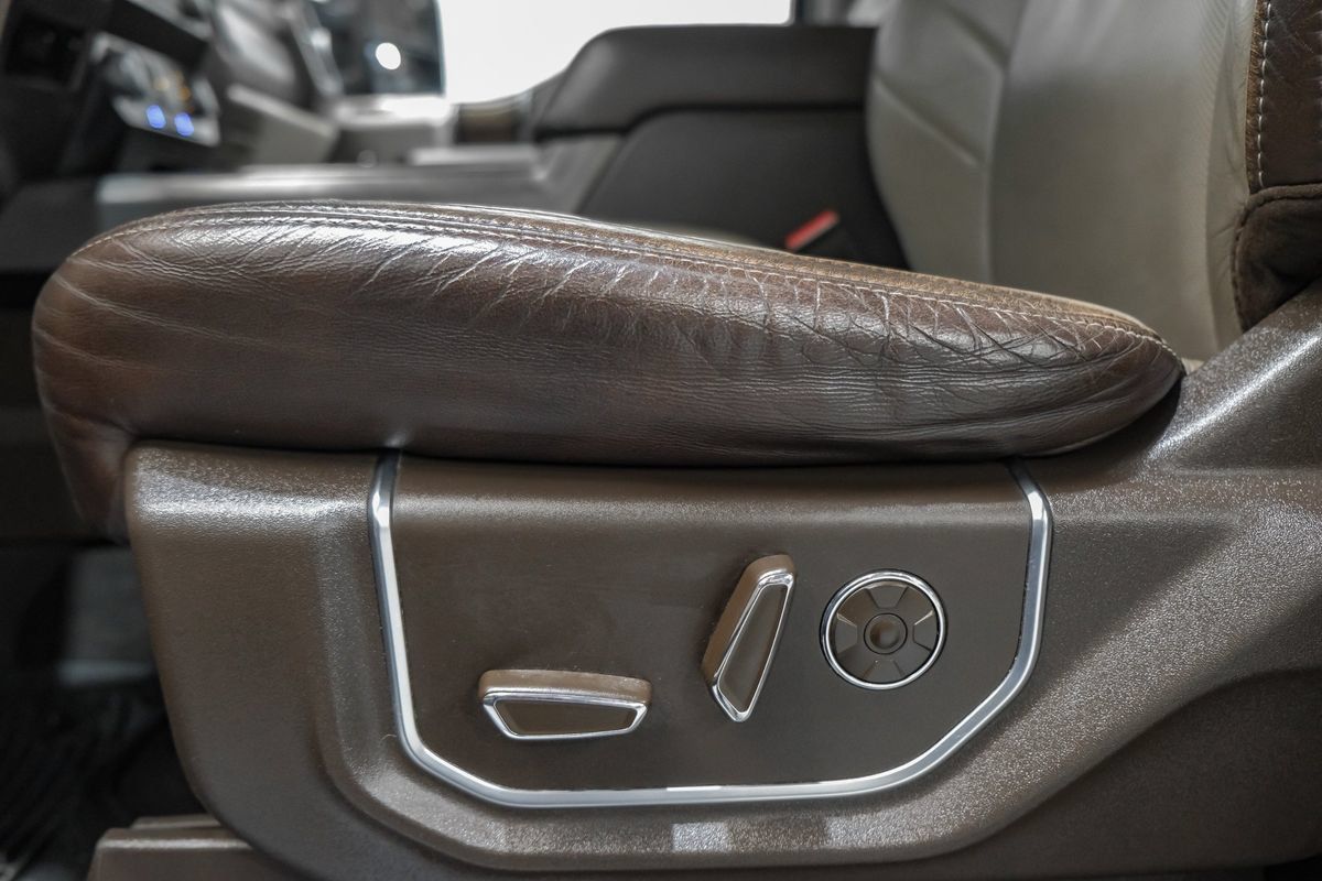Used 2019 Ford F350 Limited w/ FX4 Off-Road Package AWD/4WD image 33