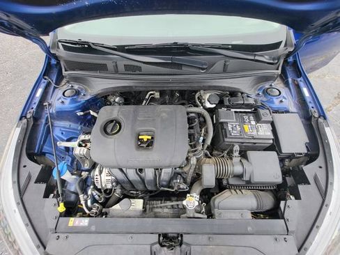 Used 2023 Kia Forte LXS image 9