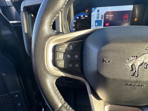 Used 2022 Ford Bronco Outer Banks AWD/4WD image 12