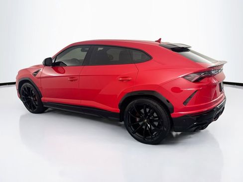 Used 2022 Lamborghini Urus AWD/4WD image 7