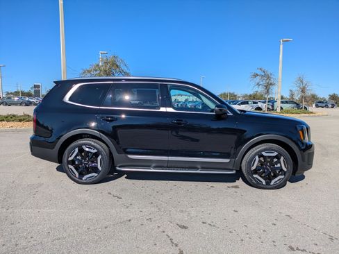 New 2025 Kia Telluride EX image 4