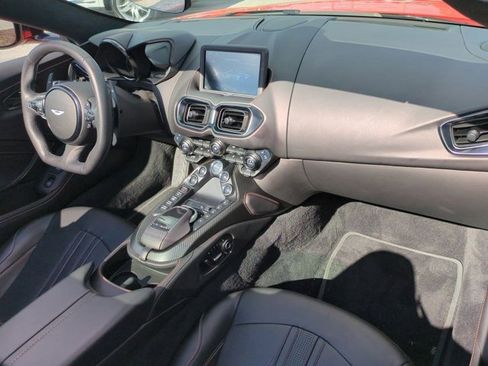 Used 2023 Aston Martin V8 Vantage Roadster image 16