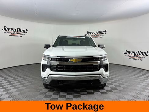 Used 2025 Chevrolet Silverado 1500 LT AWD/4WD image 4