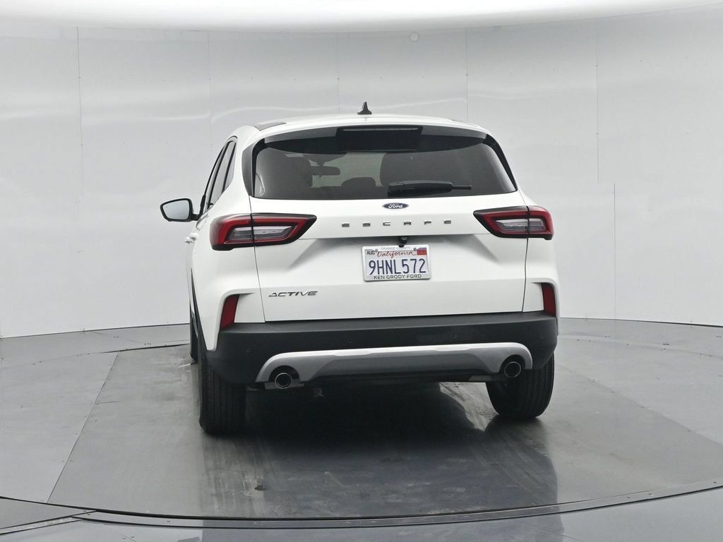 Used 2023 Ford Escape Active w/ Tech Pack #2 FWD image 31