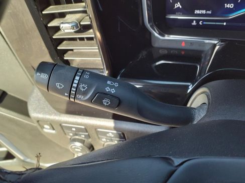 Used 2024 Chevrolet Silverado 2500 LT w/ Convenience Package image 22