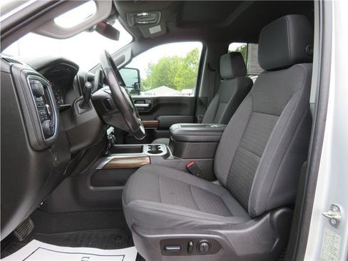 Used 2021 Chevrolet Silverado 2500 LT w/ Convenience Package image 4